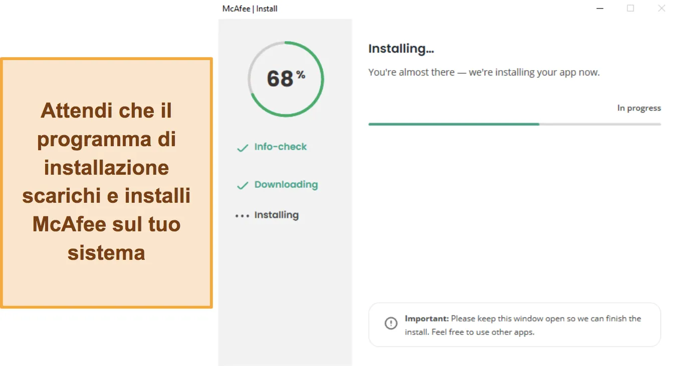 Screenshot che mostra l'installazione di McAfee in corso.