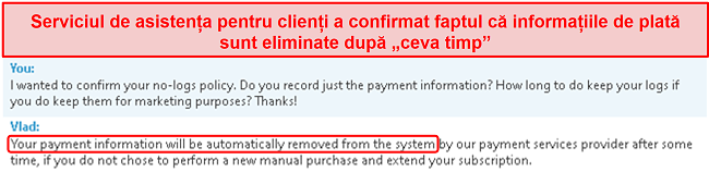 Captură de ecran a chat-ului de asistență pentru clienți, clarificând faptul că stochează informațiile de plată și le elimină după „ceva timp”