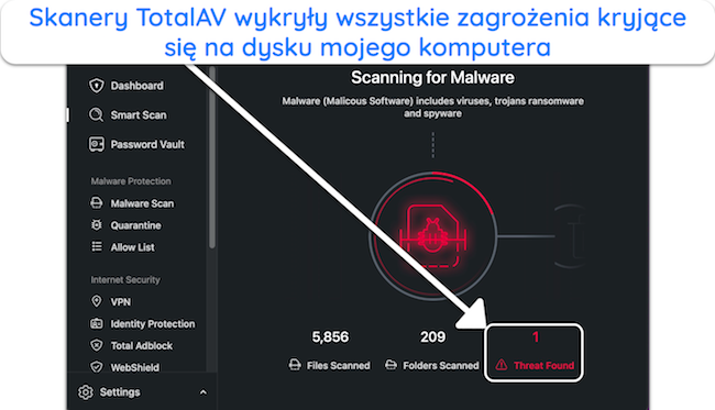 Zrzut ekranu przedstawiający trwające skanowanie antywirusowe TotalAV