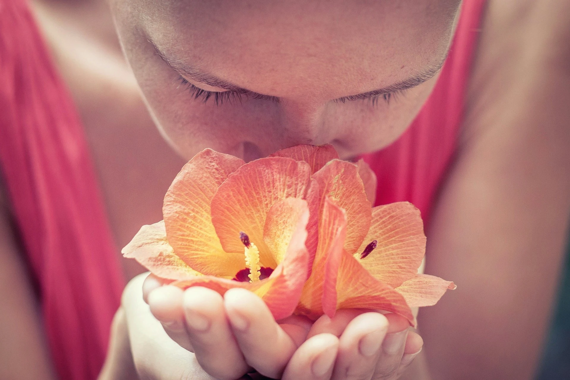 Ex-Google Researcher Explains How His New AI Startup Can Generate Digital Scents