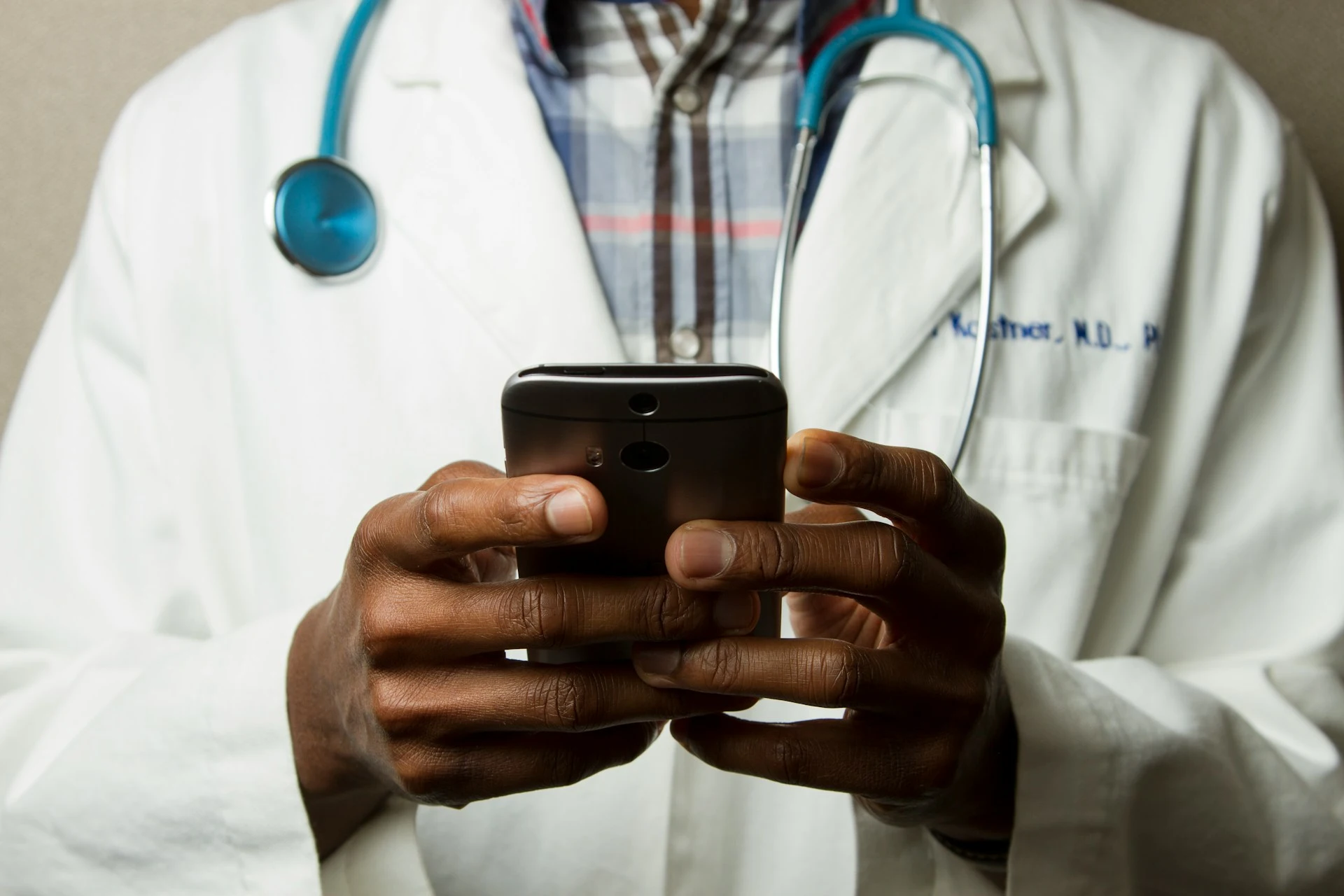 Healthtech Startup Doccla Raises $46 Million to Expand in Europe