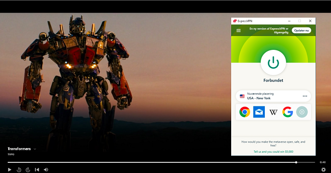 Skærmbillede af ExpressVPN forbundet til en amerikansk New York-server og fjerner blokeringen af ​​filmen Transformers på Hulu